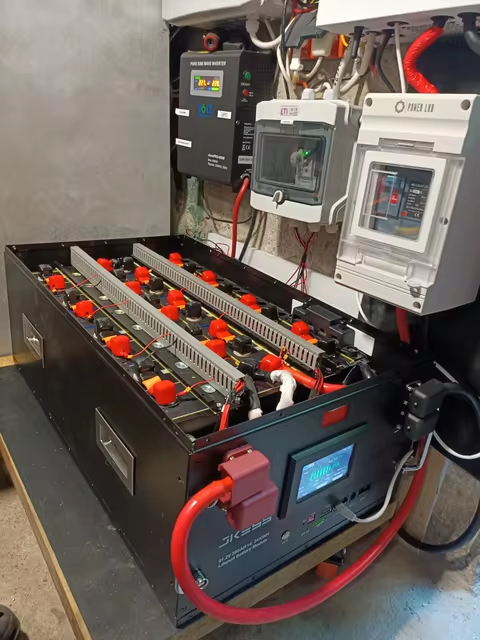 Topway battery and distribution equipment